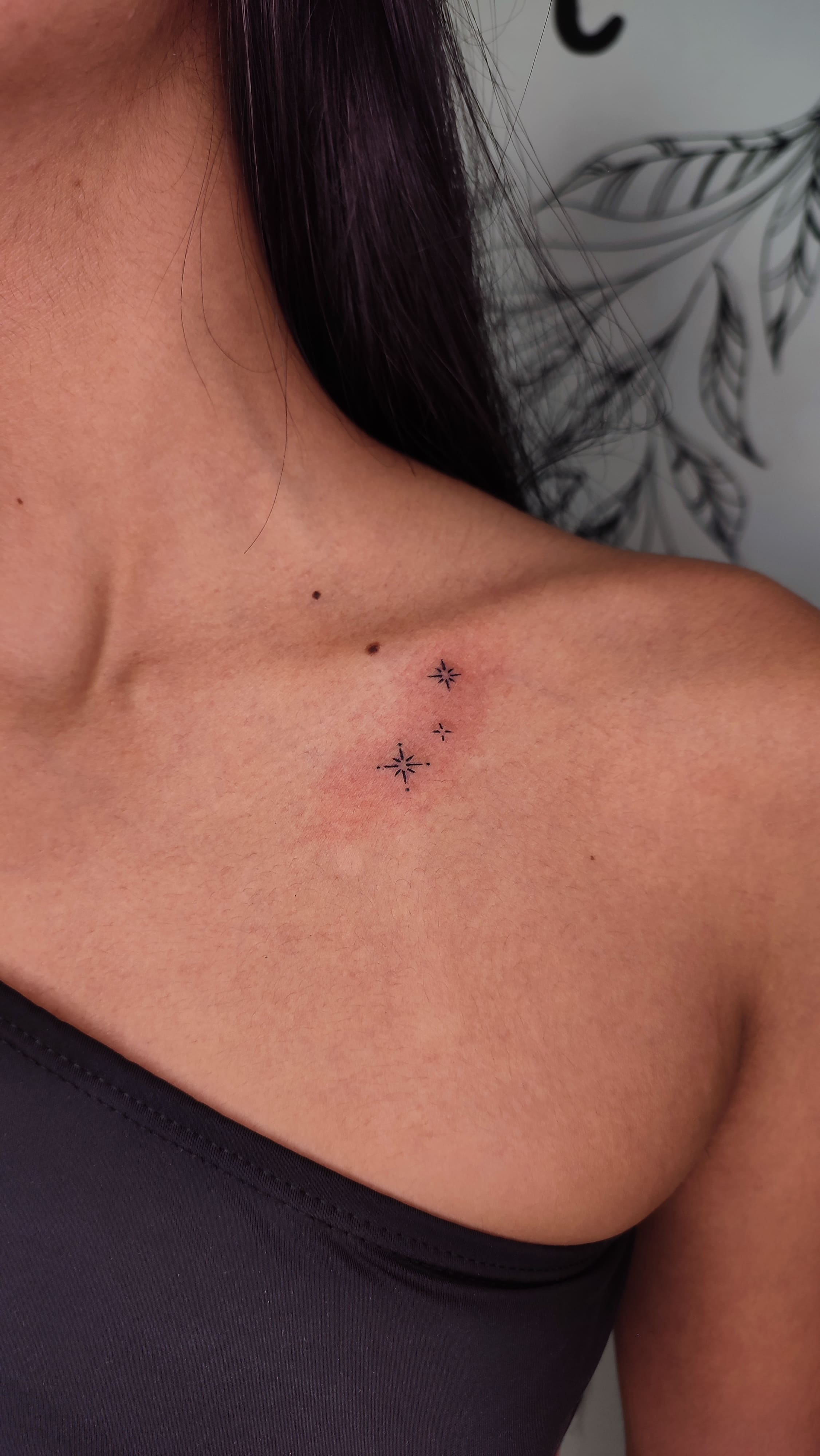 Tatuagem minimalista estrela